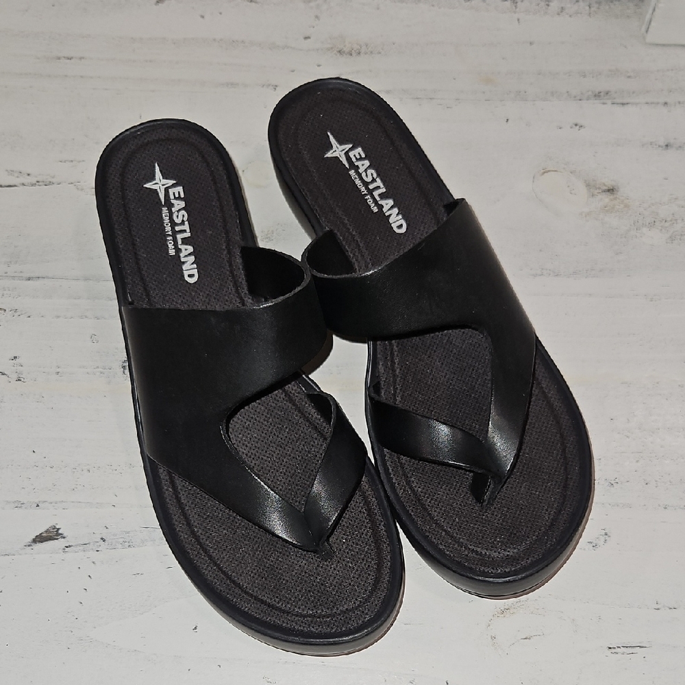 Eastland Laurel Women's Black Sandals